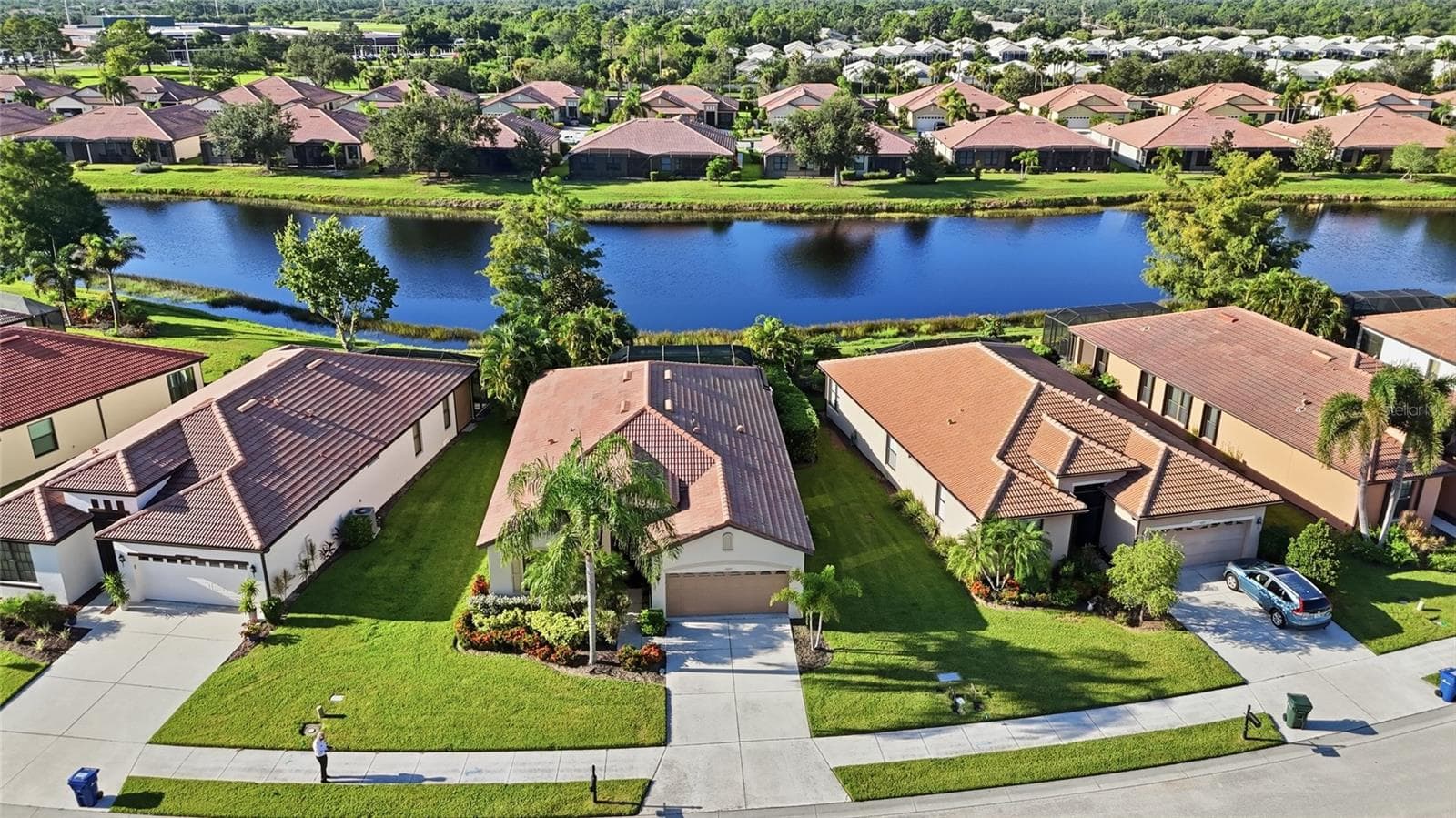 Single Family Residence at 1884 BATELLO DR, VENICE, photo 39 of 44