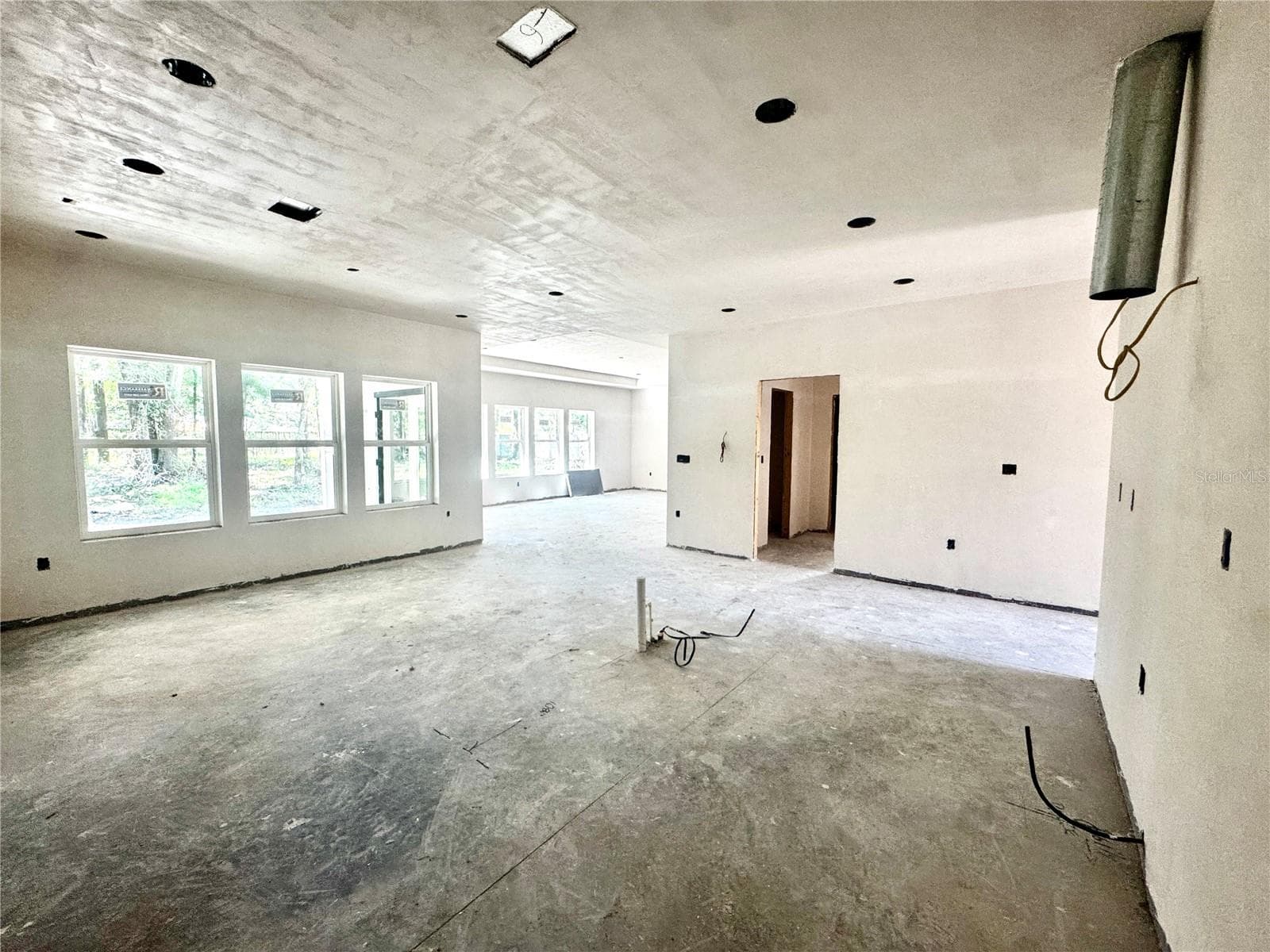 Kensington plan kitchen and dining room 8/29/26 - 23161 NW 183RD LN, HIGH SPRINGS