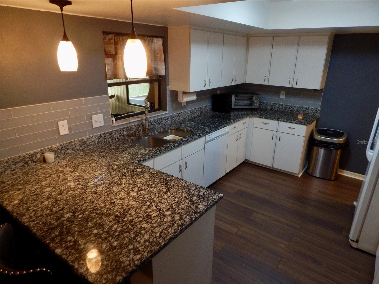 Single Family Residence at 7353 APPLEGATE DR, ZEPHYRHILLS, photo 4 of 18