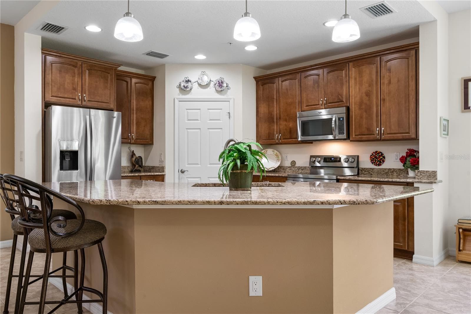 Condominium at 166 BELLA VISTA TER #19A, NOKOMIS, photo 14 of 72
