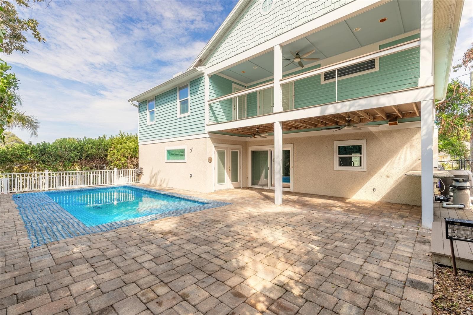 Pool Deck - 130 HERNANDEZ AVE, ORMOND BEACH