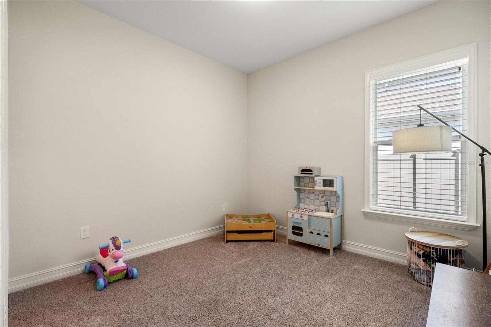 Single Family Residence at 1723 WHITEWILLOW DR, WESLEY CHAPEL, photo 24 of 85