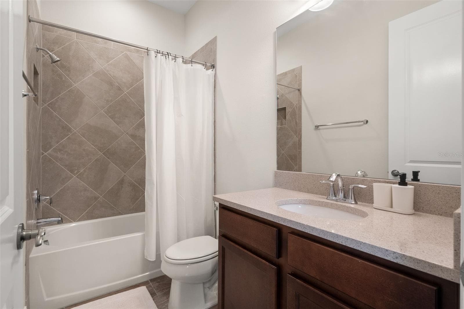 Single Family Residence at 1723 WHITEWILLOW DR, WESLEY CHAPEL, photo 26 of 85