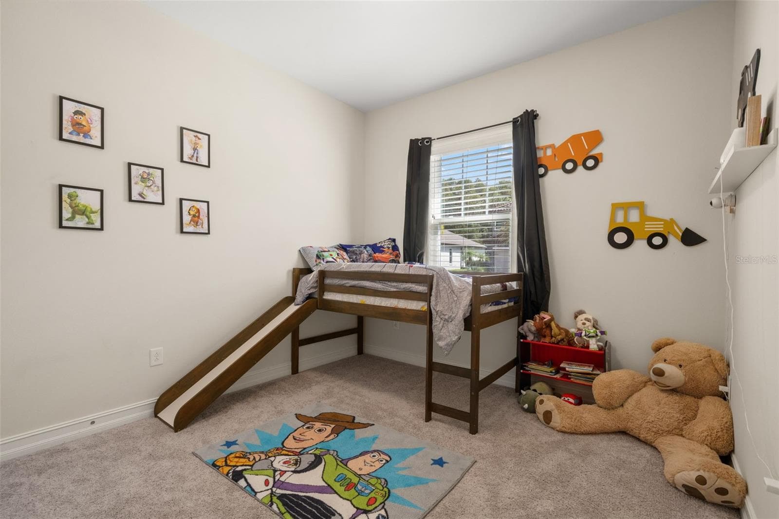 Single Family Residence at 1723 WHITEWILLOW DR, WESLEY CHAPEL, photo 32 of 85