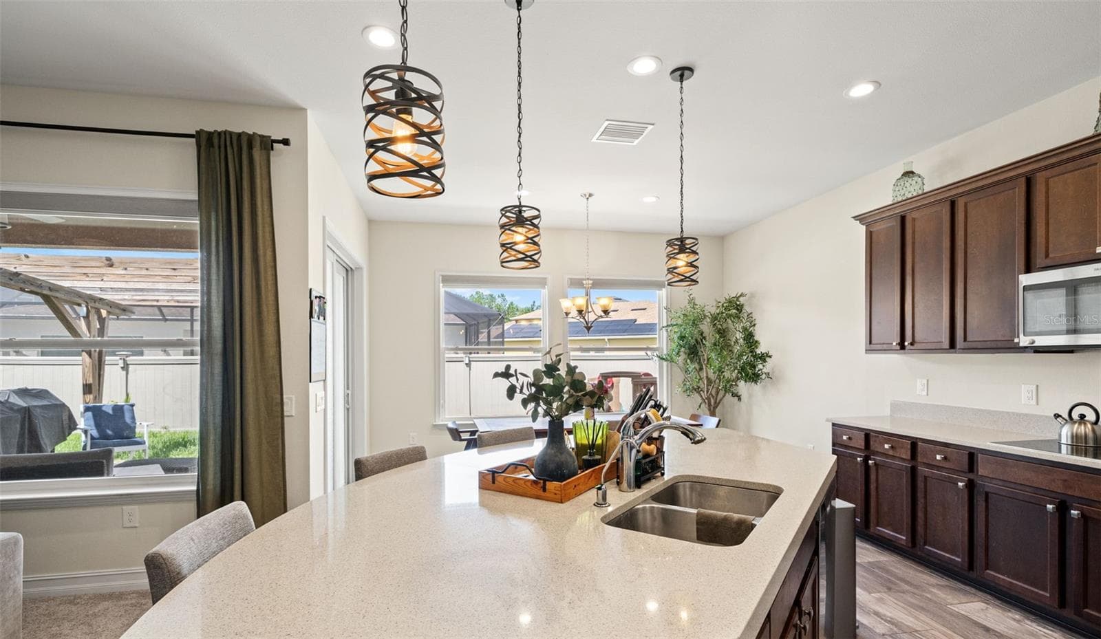 Single Family Residence at 1723 WHITEWILLOW DR, WESLEY CHAPEL, photo 38 of 85