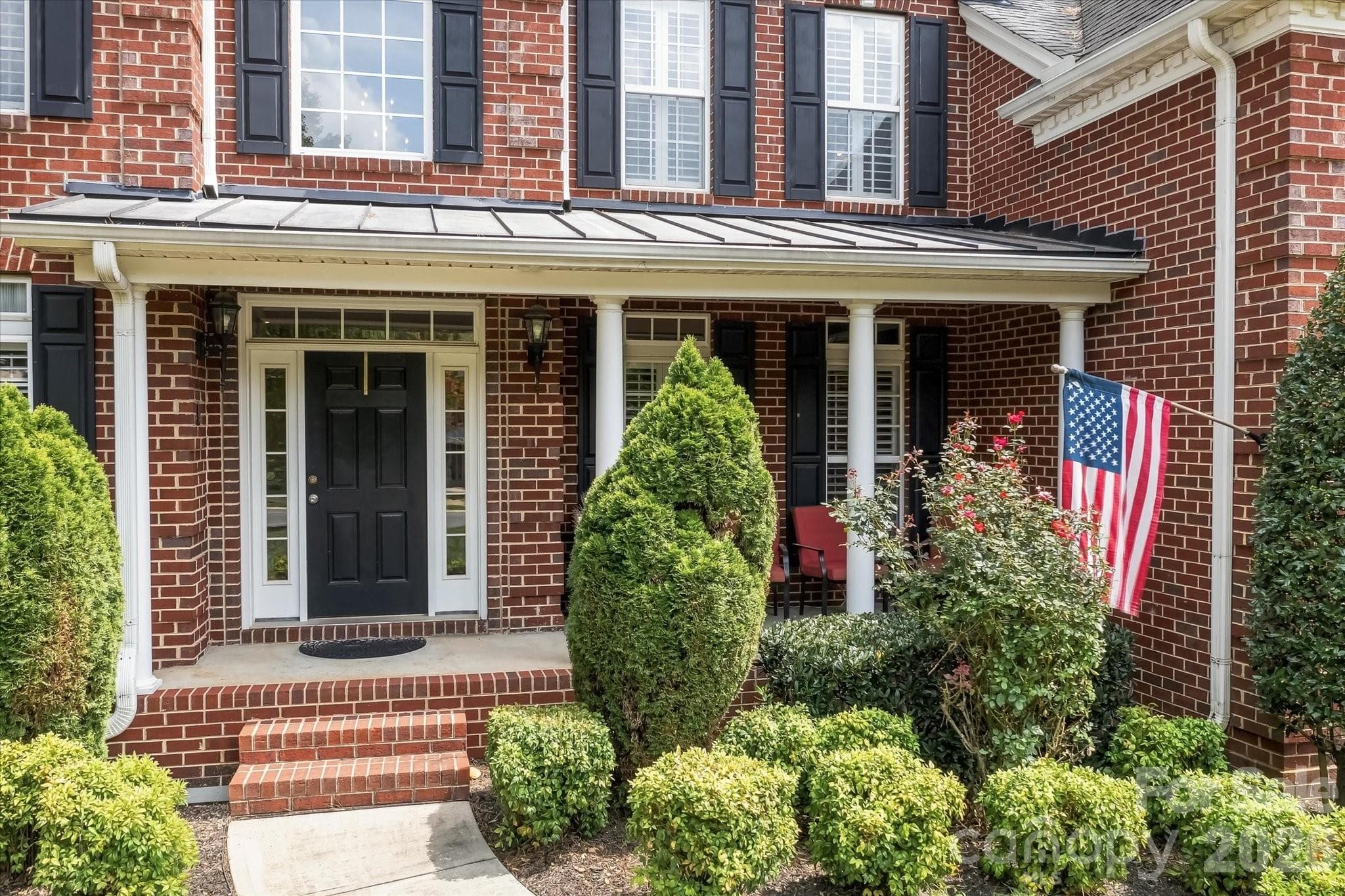 Covered Front Porch - 309 Stonewater Bay Lane, Mount Holly