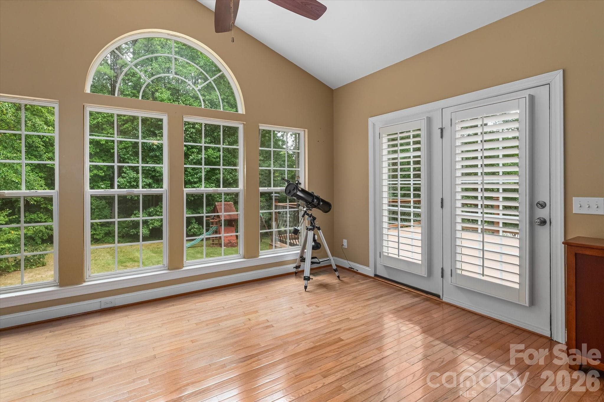 Sun Room - 309 Stonewater Bay Lane, Mount Holly