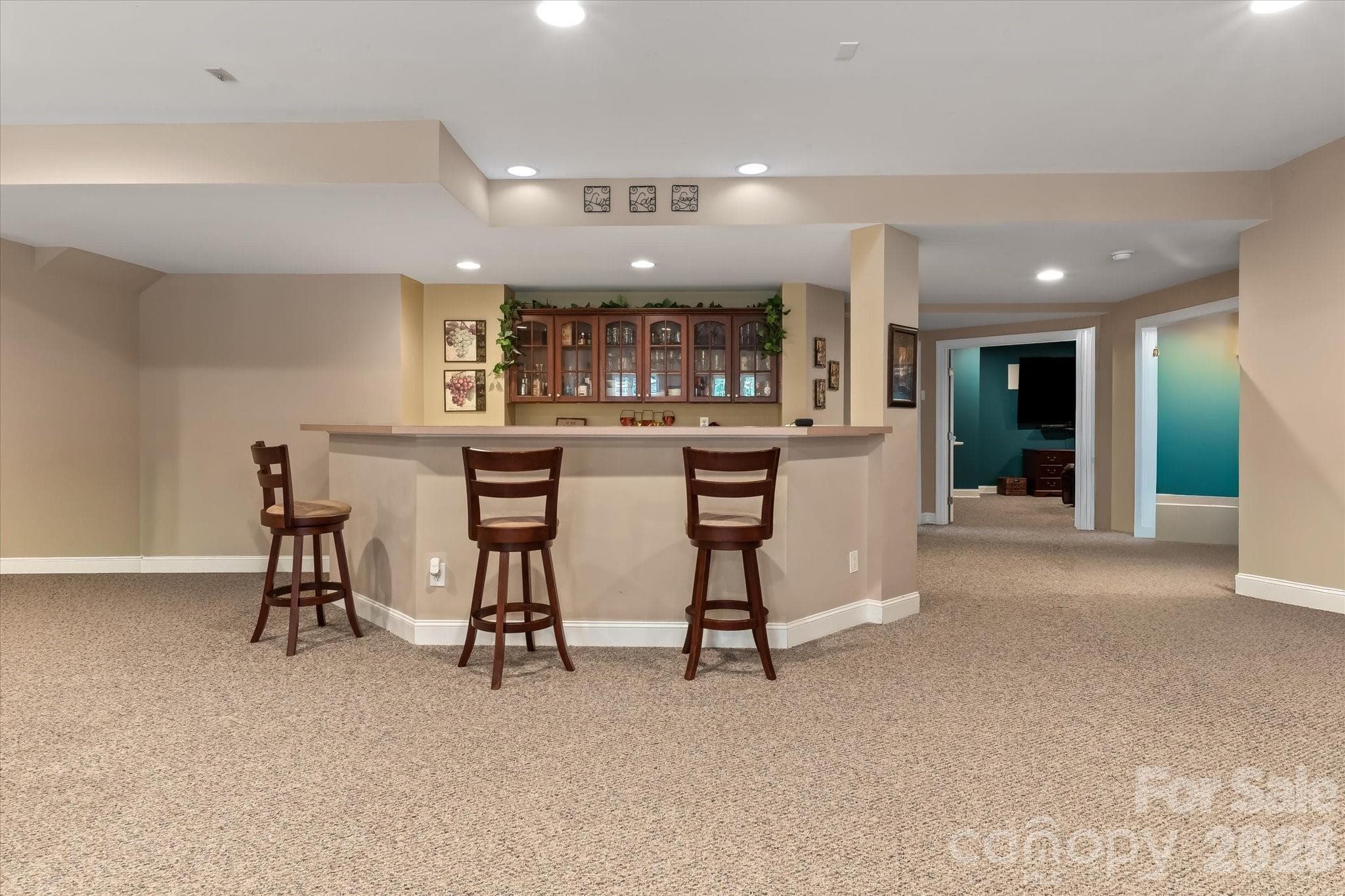 Bar/Entertainment Area - 309 Stonewater Bay Lane, Mount Holly