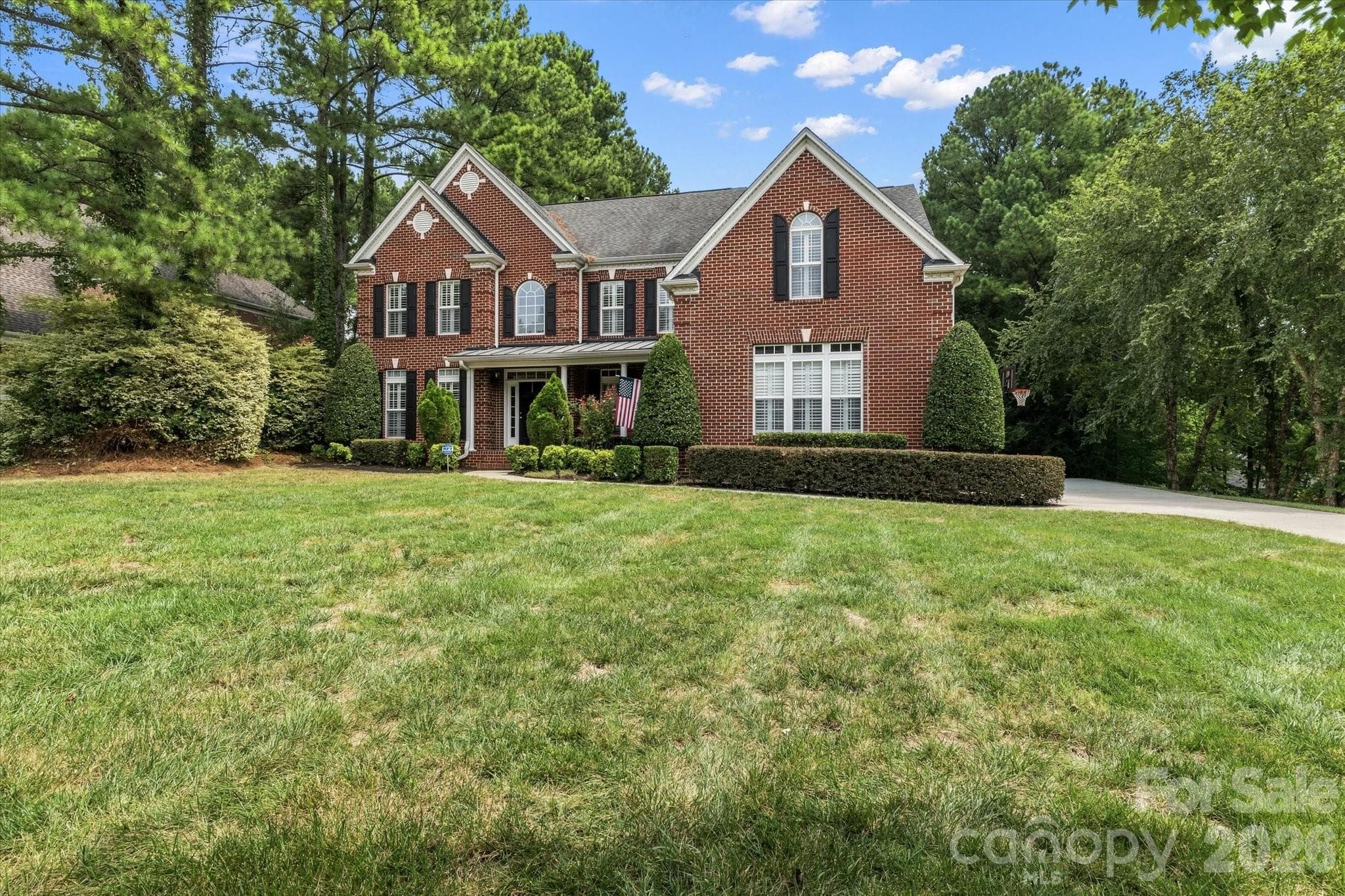 Front Yard - 309 Stonewater Bay Lane, Mount Holly