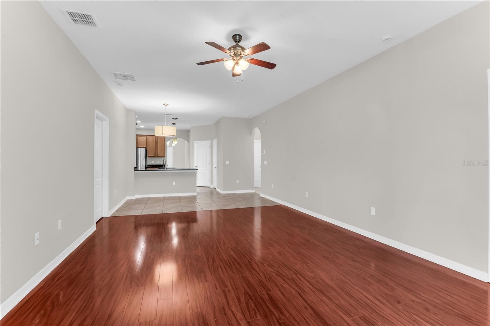 Family Room & Kitchen - 847 AYDEN OAK LN, OCOEE