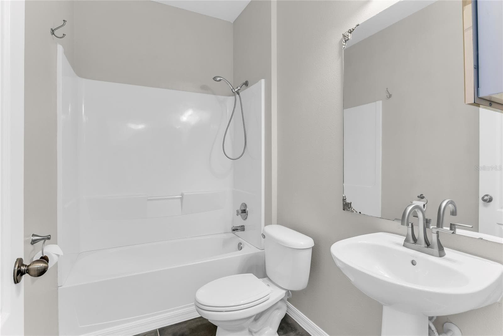 Guest Bath - 847 AYDEN OAK LN, OCOEE