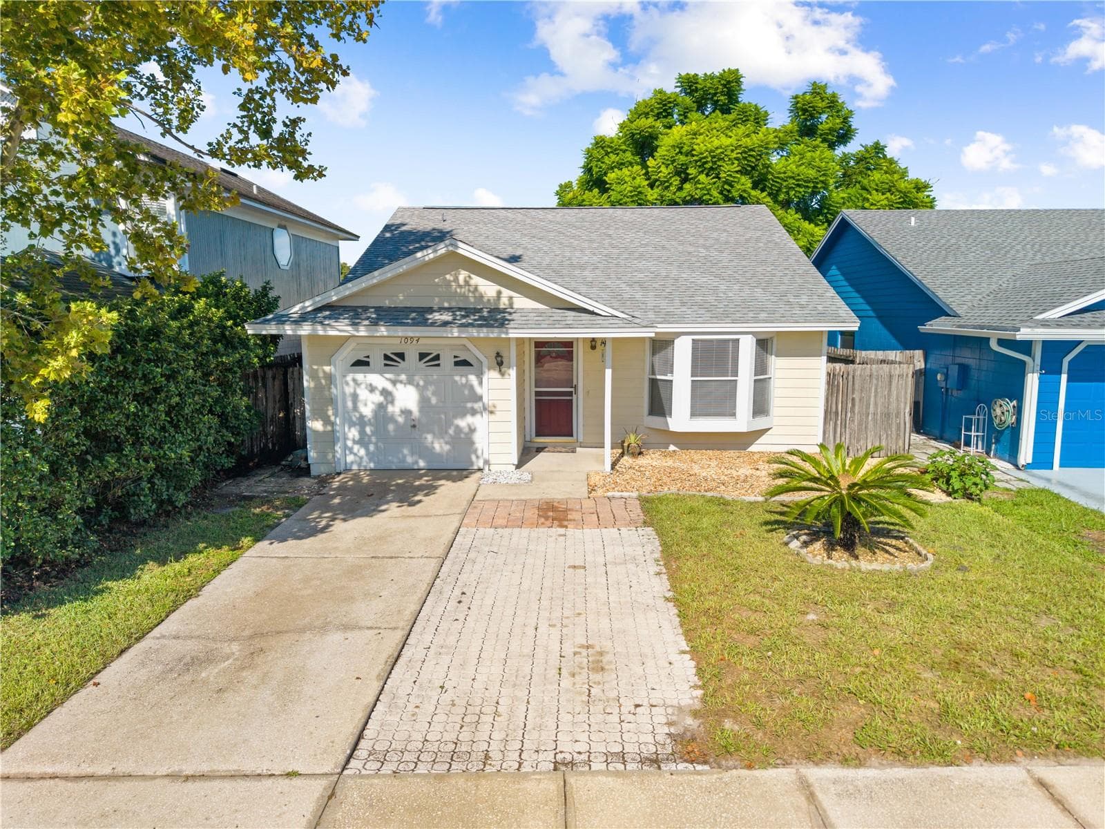 1094 MARTIN BLVD