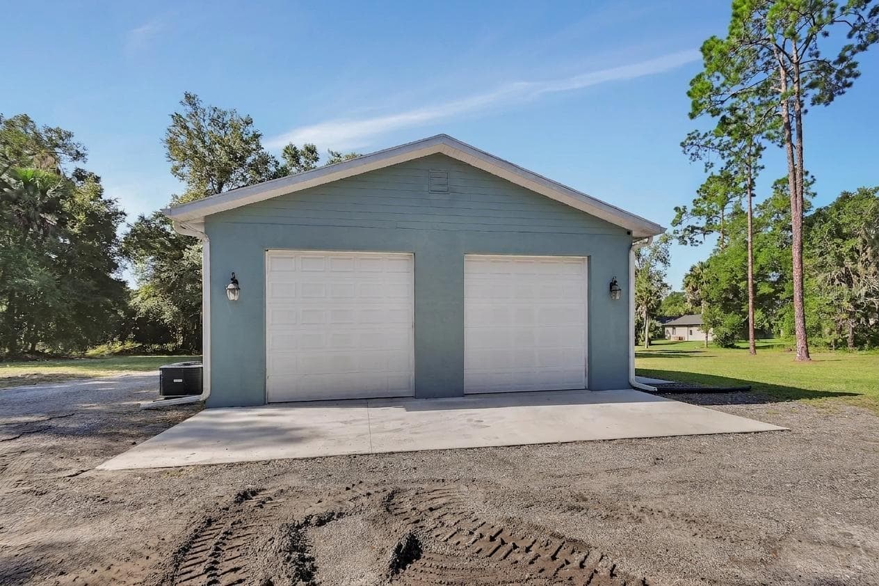 Single Family Residence at 1925 GLENWOOD OAKS LN, DELAND, photo 32 of 38