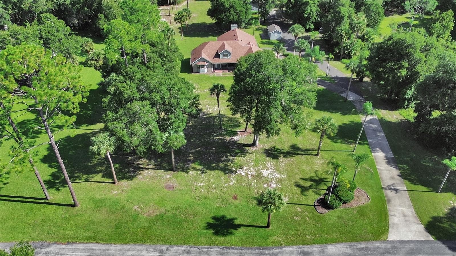 Single Family Residence at 1925 GLENWOOD OAKS LN, DELAND, photo 37 of 38