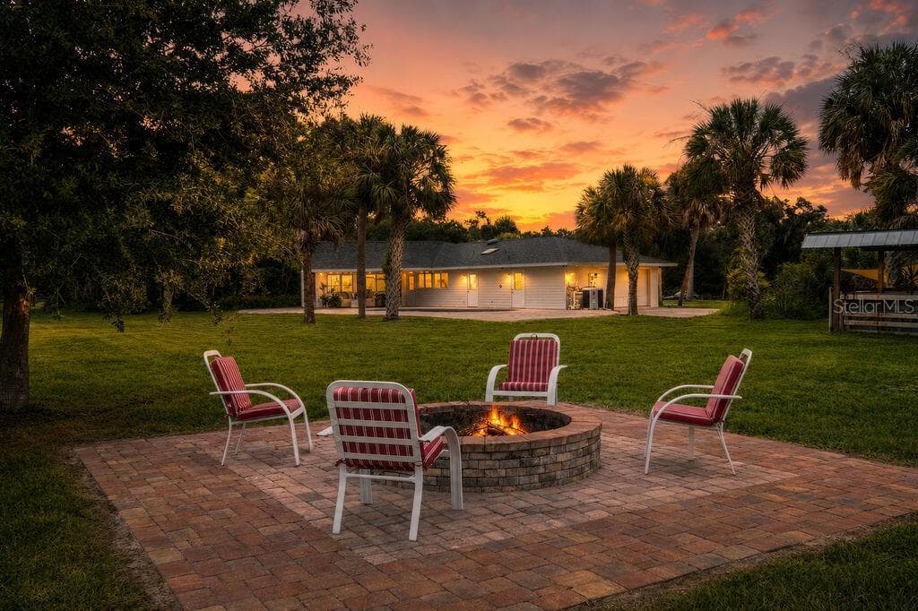 Single Family Residence at 5240 MYAKKA VALLEY TRL, SARASOTA, photo 5 of 42