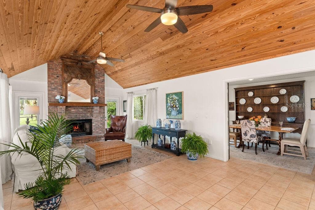 Single Family Residence at 5240 MYAKKA VALLEY TRL, SARASOTA, photo 6 of 42