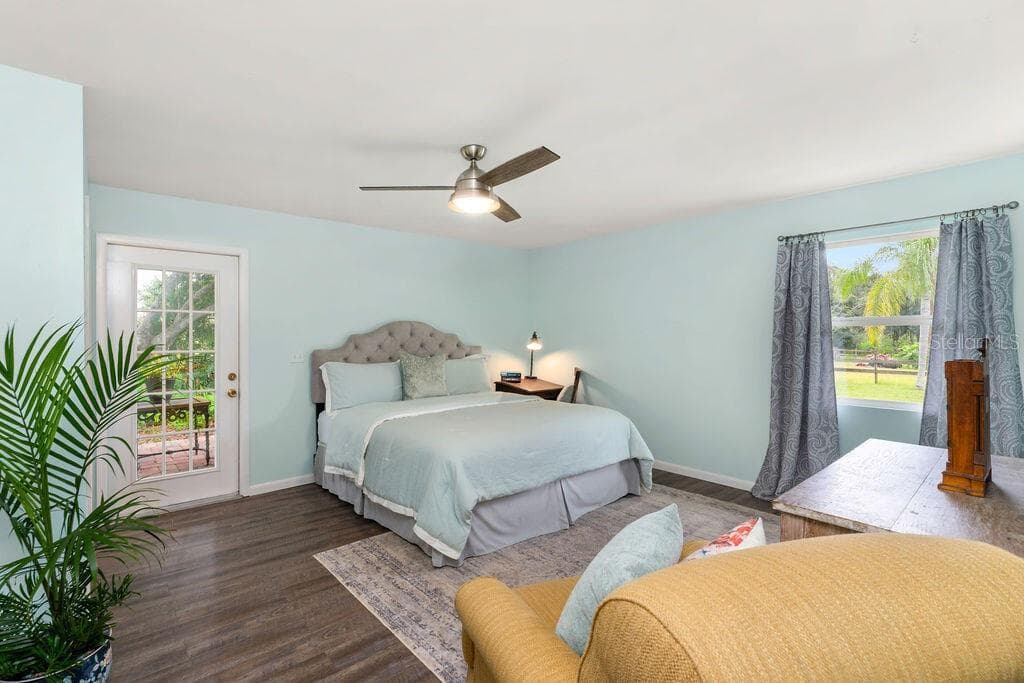 Single Family Residence at 5240 MYAKKA VALLEY TRL, SARASOTA, photo 21 of 42