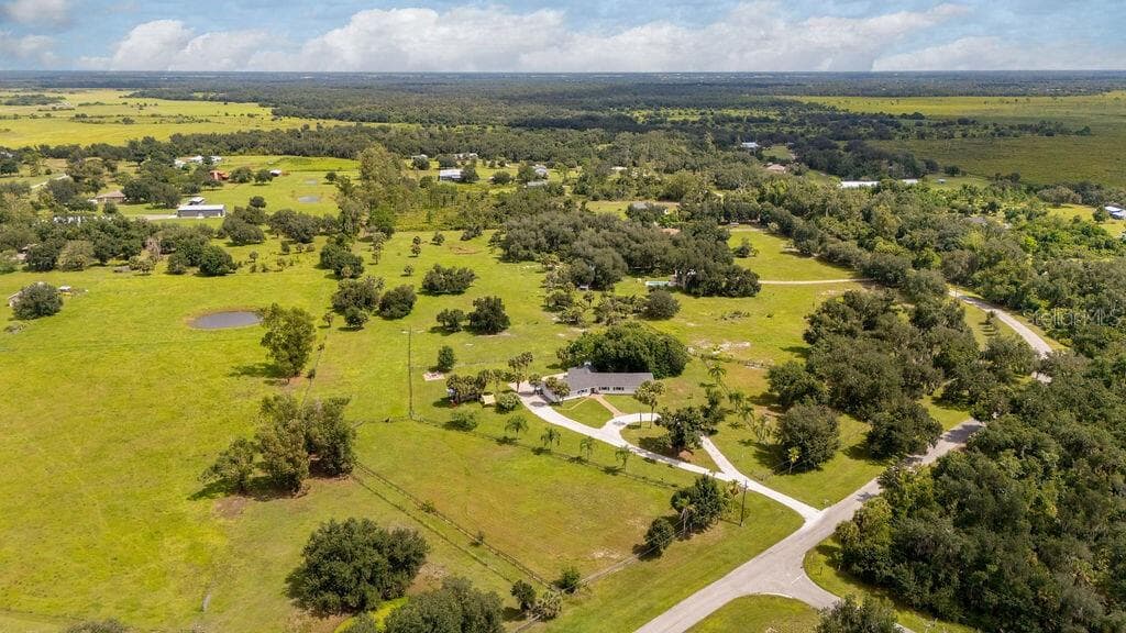 Single Family Residence at 5240 MYAKKA VALLEY TRL, SARASOTA, photo 41 of 42