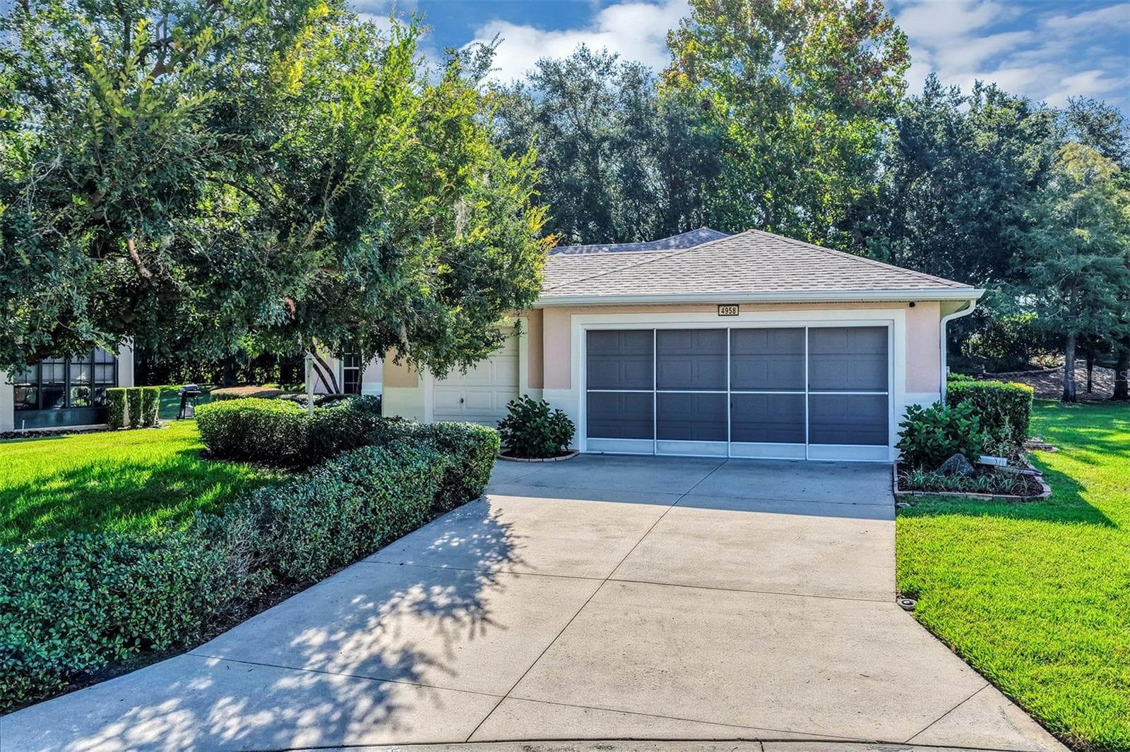 Single Family Residence at 4958 PORTSMOUTH ST, TAVARES, photo 2 of 76