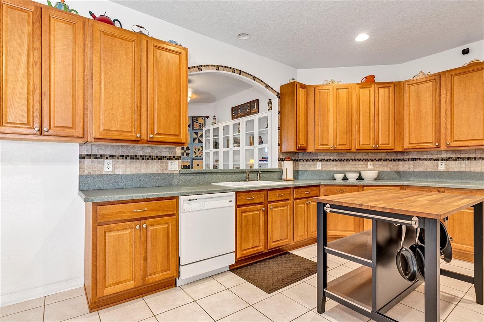 Single Family Residence at 4958 PORTSMOUTH ST, TAVARES, photo 13 of 76