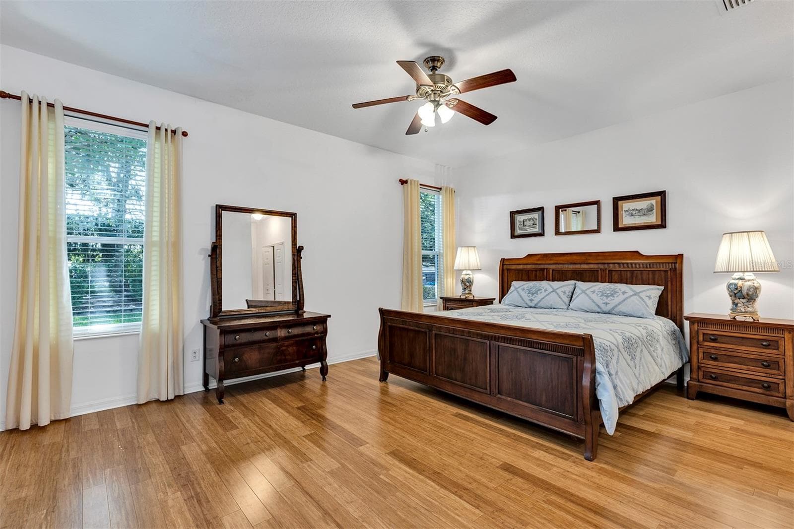 Single Family Residence at 4958 PORTSMOUTH ST, TAVARES, photo 20 of 76