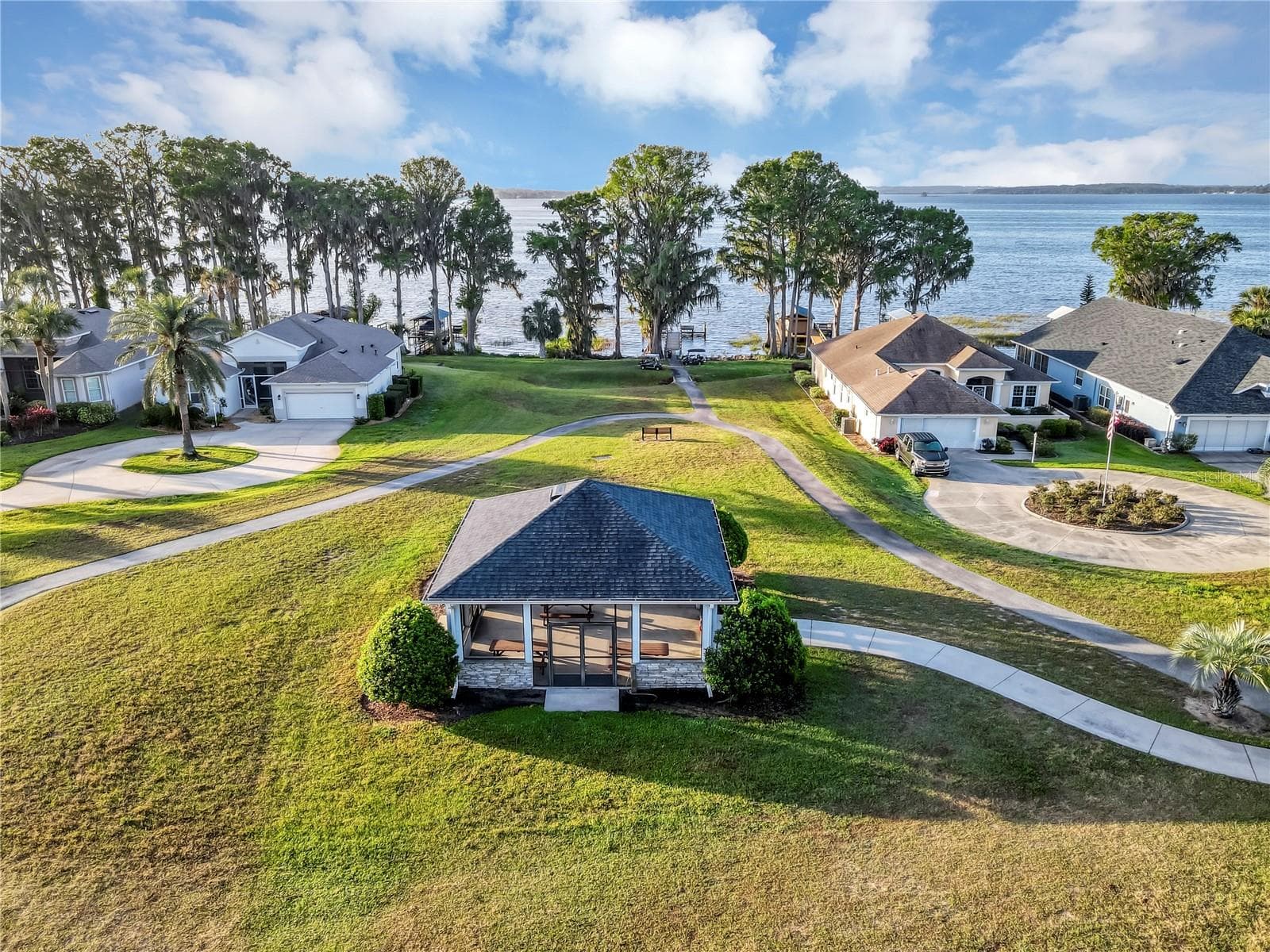 Single Family Residence at 4958 PORTSMOUTH ST, TAVARES, photo 69 of 76
