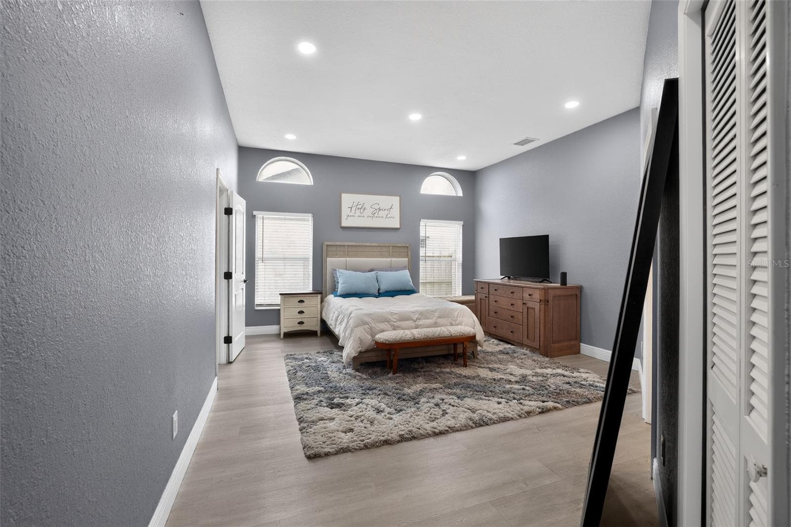 Single Family Residence at 17721 HAMPSHIRE OAK DR, TAMPA, photo 21 of 35