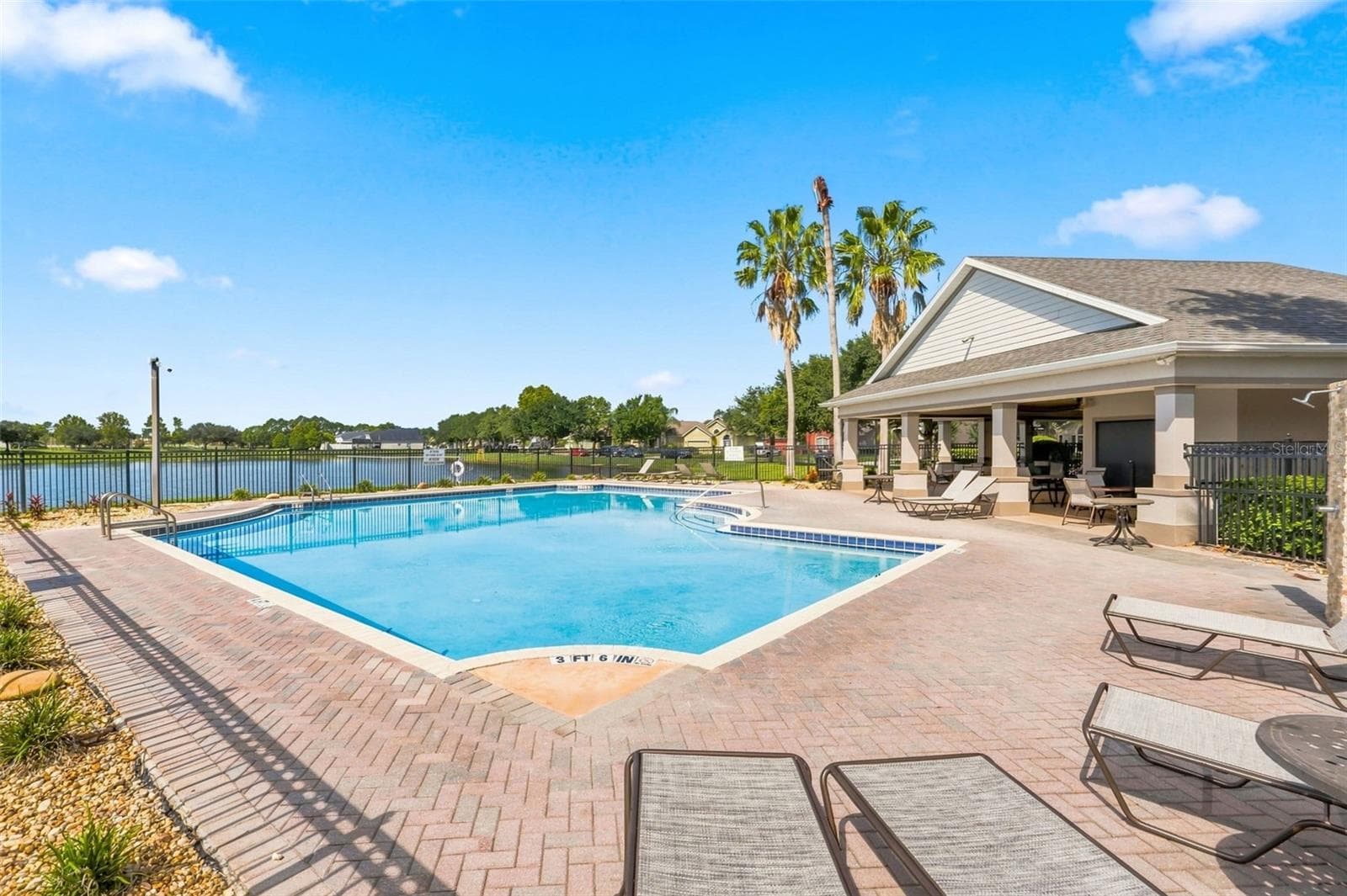 Single Family Residence at 2050 BEACON LANDING CIR, ORLANDO, photo 47 of 48