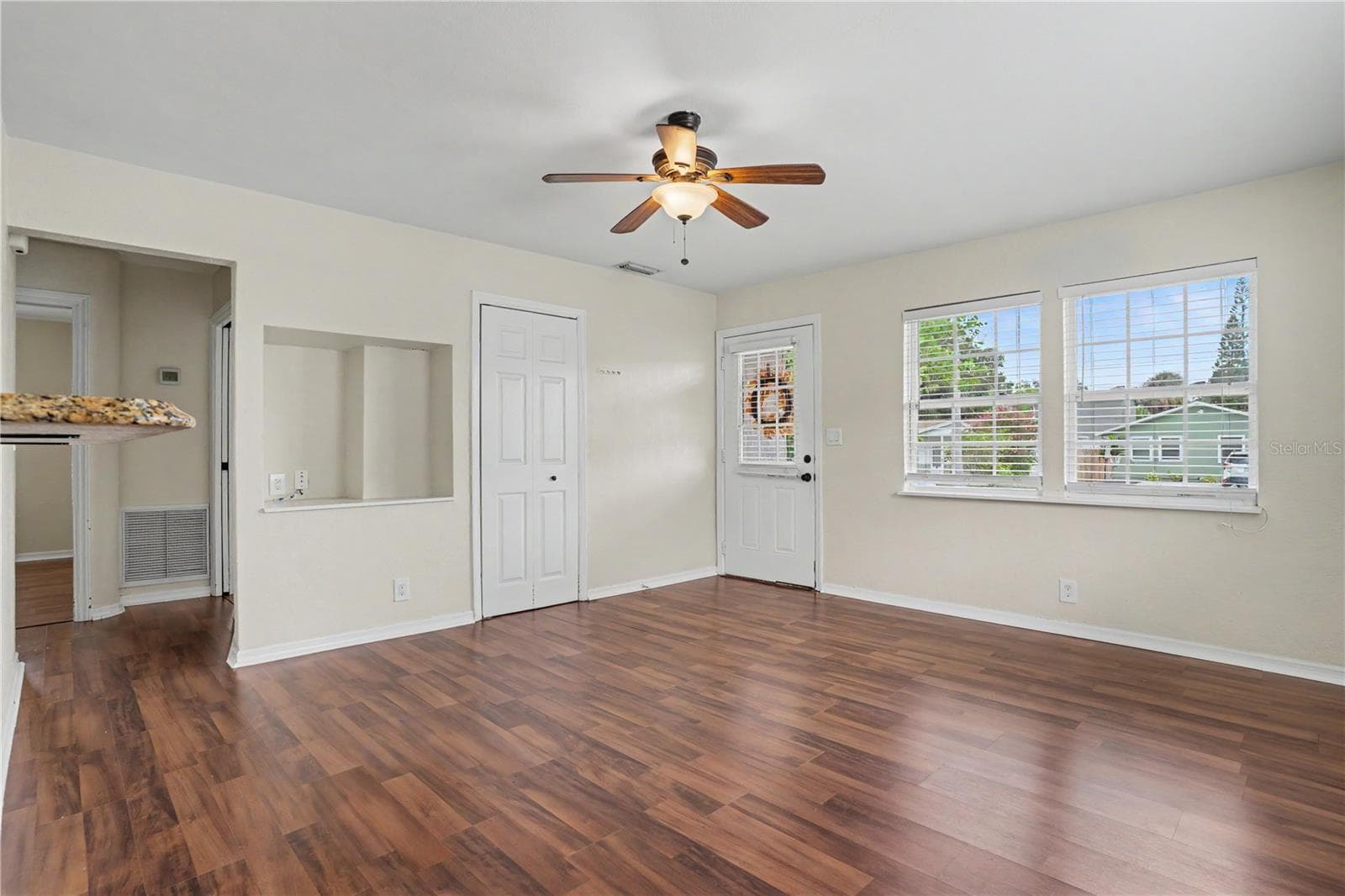 Single Family Residence at 5210 4TH AVE N, ST PETERSBURG, photo 8 of 41
