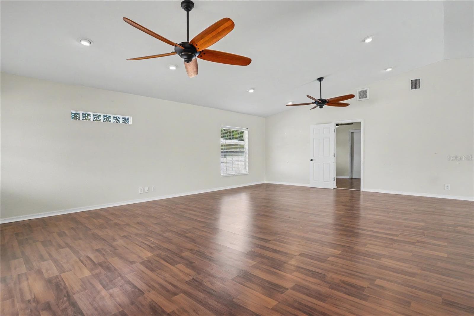 Single Family Residence at 5210 4TH AVE N, ST PETERSBURG, photo 20 of 41