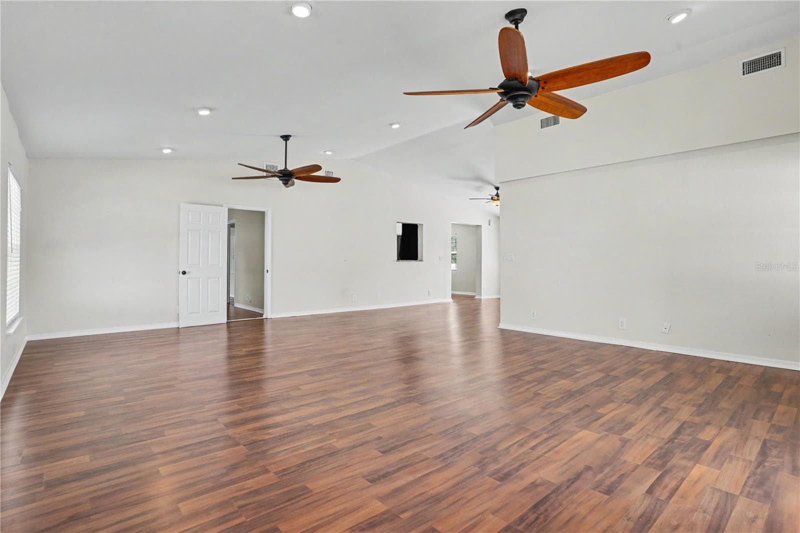 Single Family Residence at 5210 4TH AVE N, ST PETERSBURG, photo 21 of 41