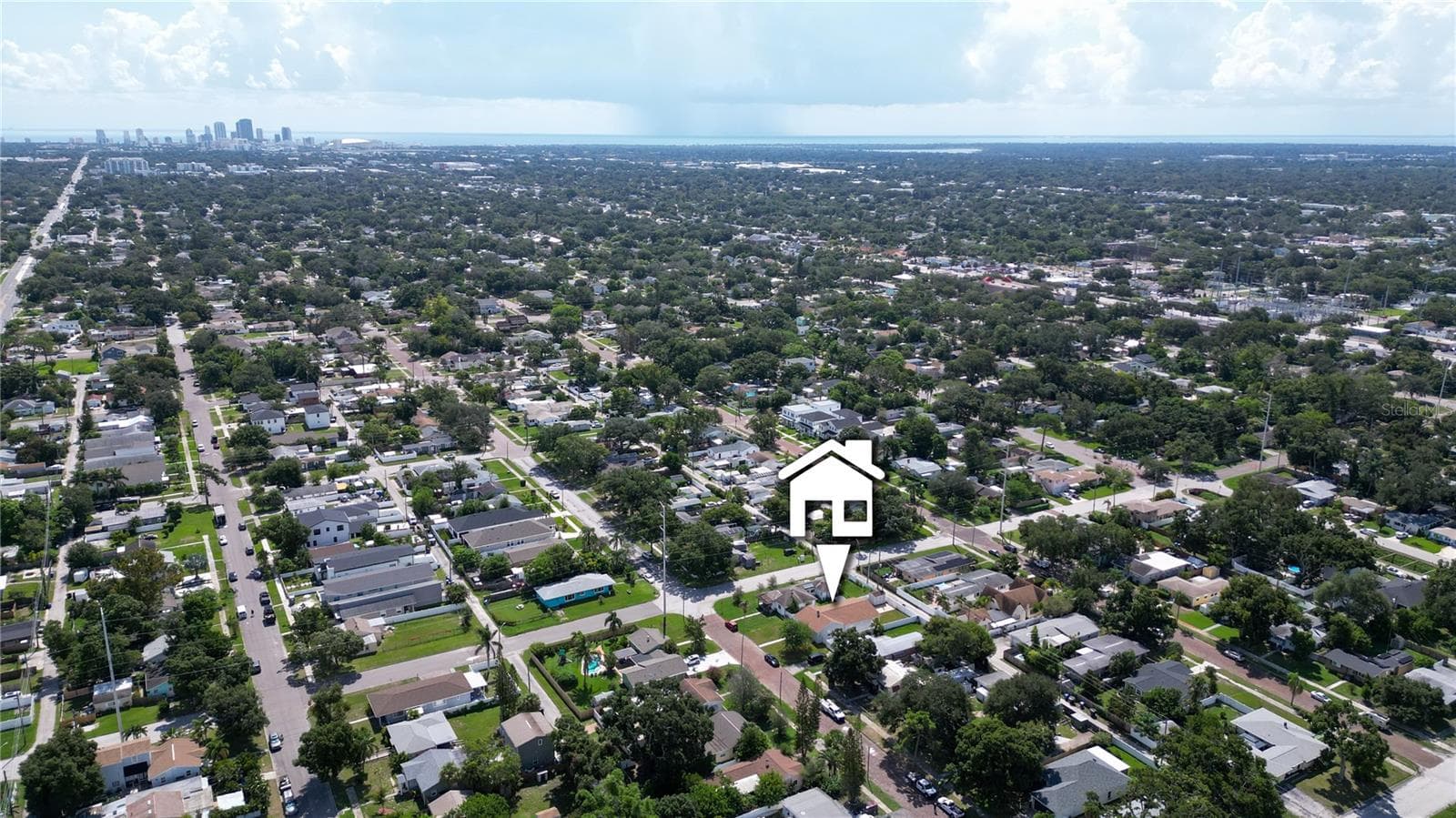 Single Family Residence at 5210 4TH AVE N, ST PETERSBURG, photo 39 of 41