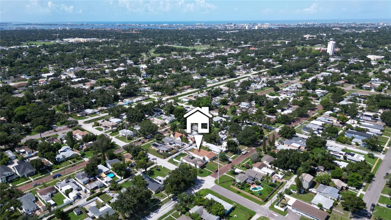 Single Family Residence at 5210 4TH AVE N, ST PETERSBURG, photo 40 of 41