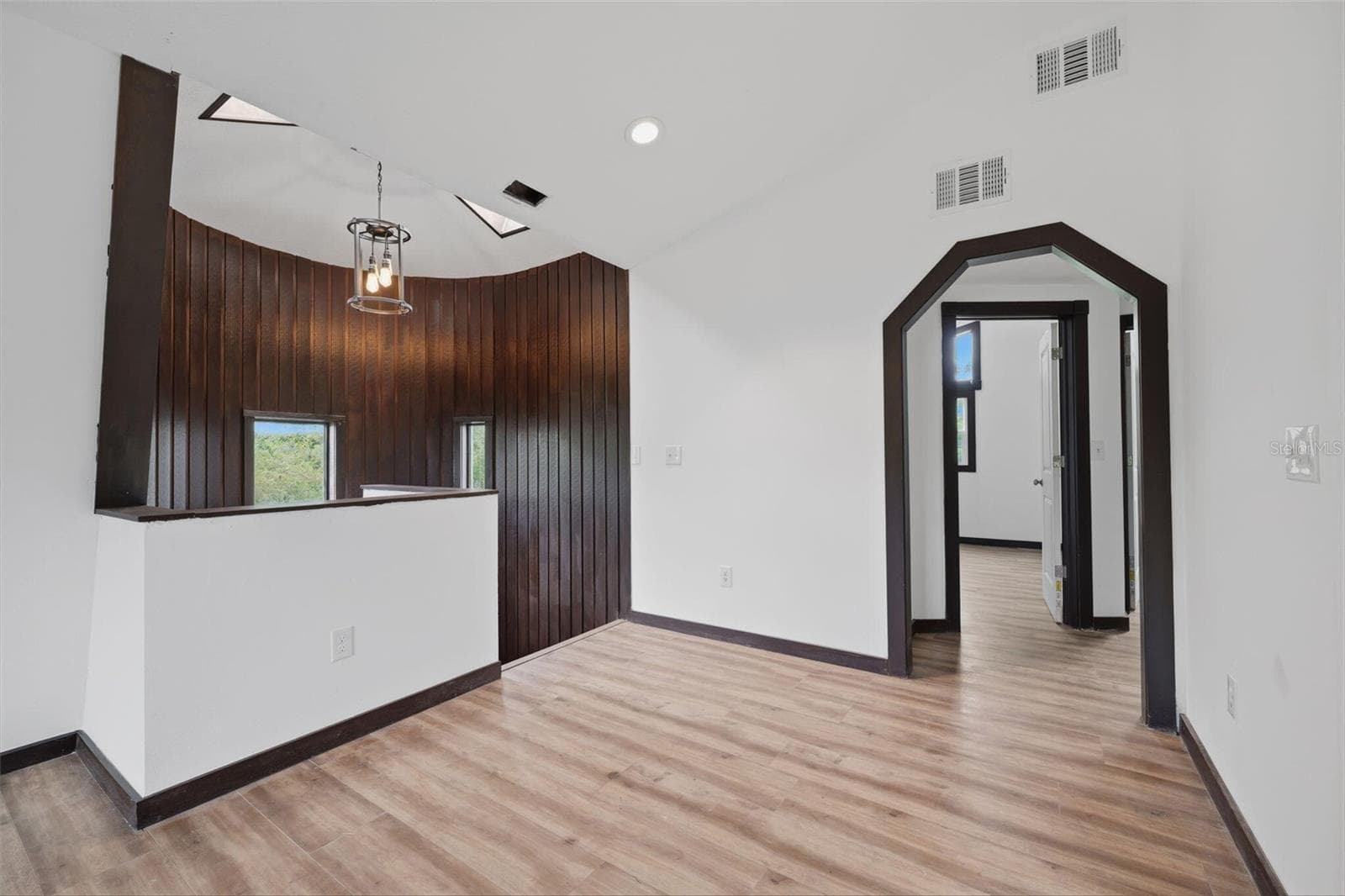 Single Family Residence at 15017 DAYTON DR, HUDSON, photo 11 of 25