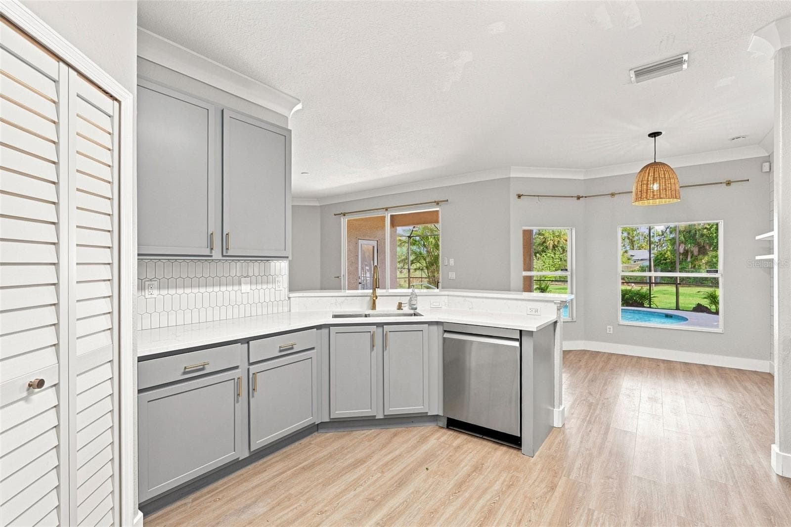 Kitchen - 1464 HALACKA RD, NORTH PORT