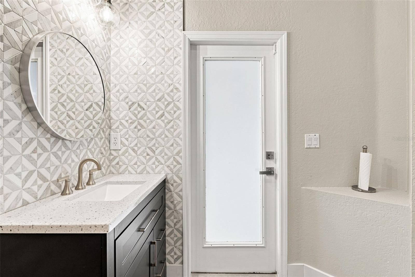 Guest Bathroom - 1464 HALACKA RD, NORTH PORT