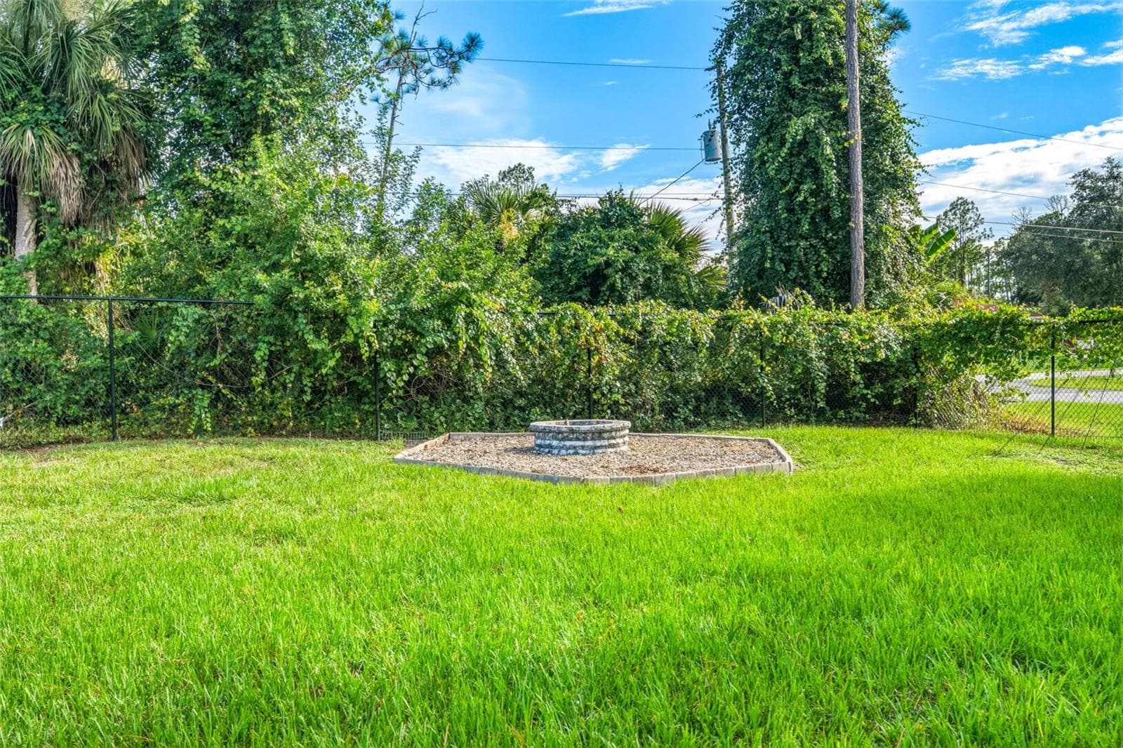 Backyard - 1464 HALACKA RD, NORTH PORT