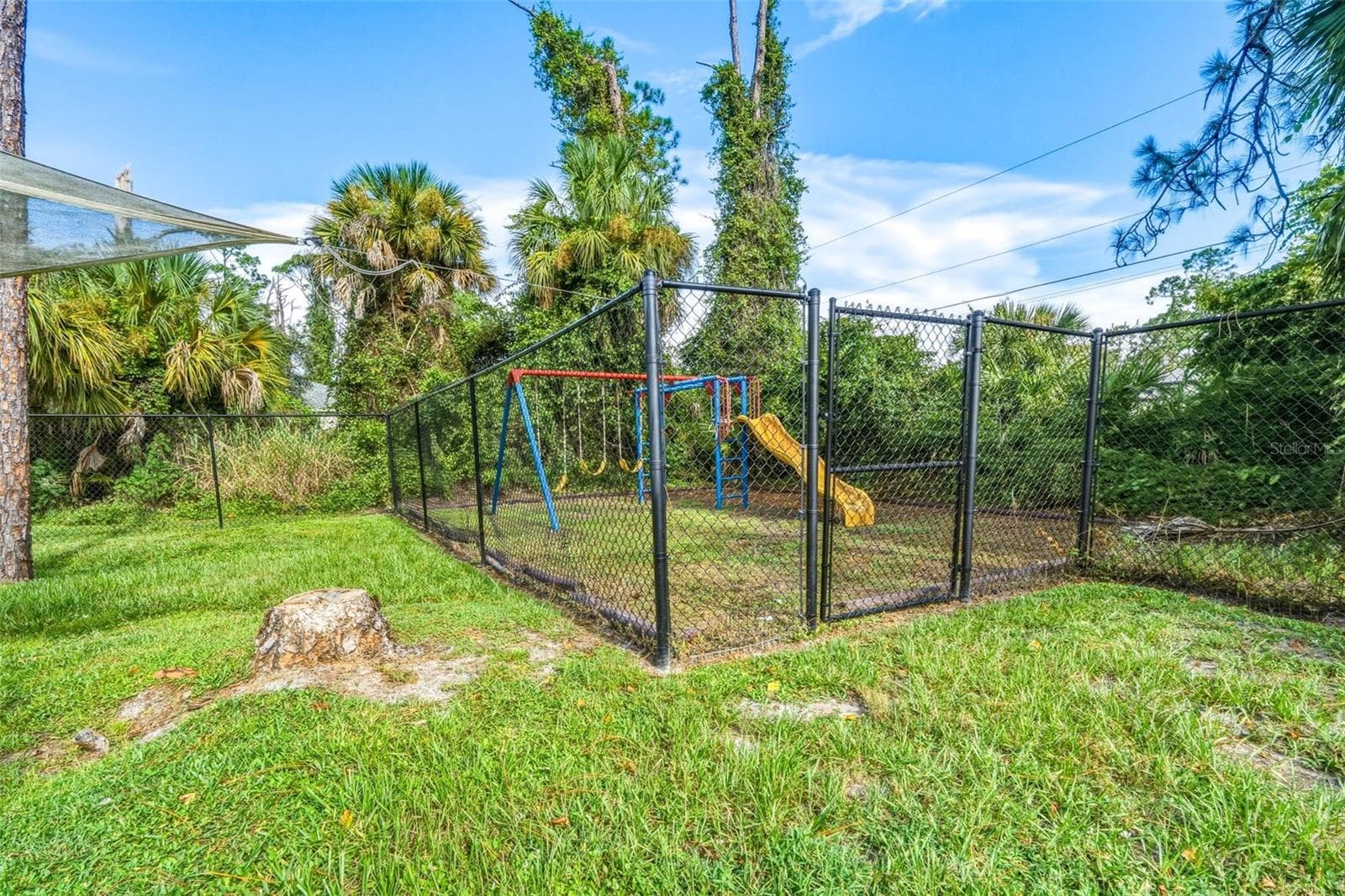 Backyard - 1464 HALACKA RD, NORTH PORT
