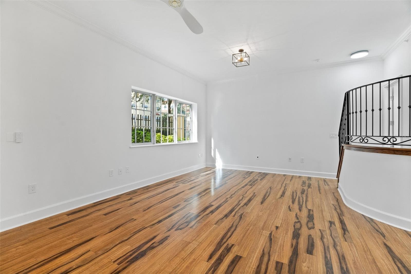Townhouse at 300 BEACH DR NE #309, ST PETERSBURG, photo 6 of 41