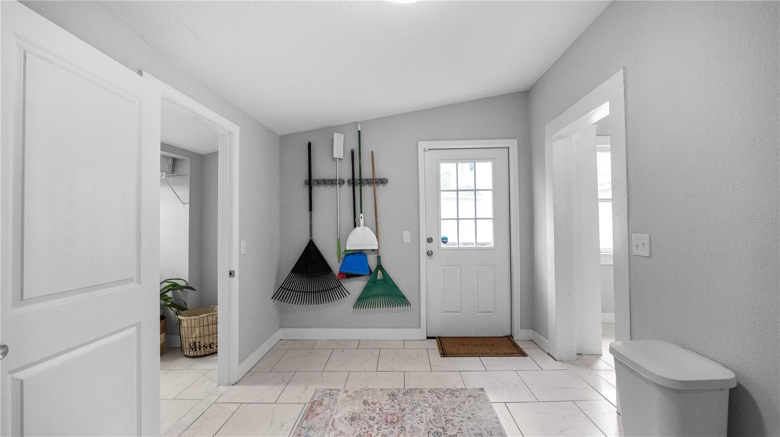 Mud Room - 730 COLLEGE AVE, LAKELAND