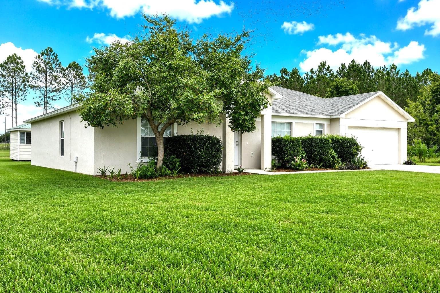 Single Family Residence at 18 JUNIPER LOOP DR, OCALA, photo 2 of 31