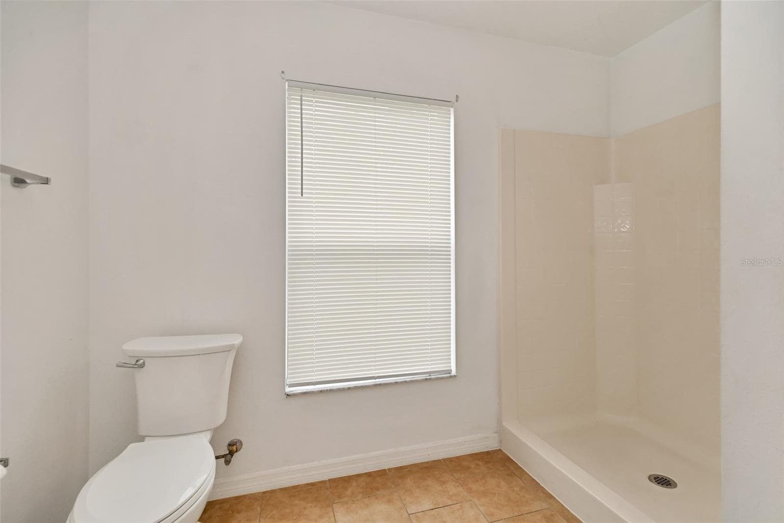 Single Family Residence at 18 JUNIPER LOOP DR, OCALA, photo 19 of 31