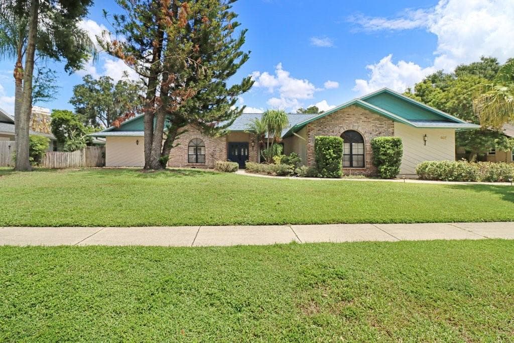 Single Family Residence at 507 SPORTSMAN PARK DR, SEFFNER, photo 8 of 54