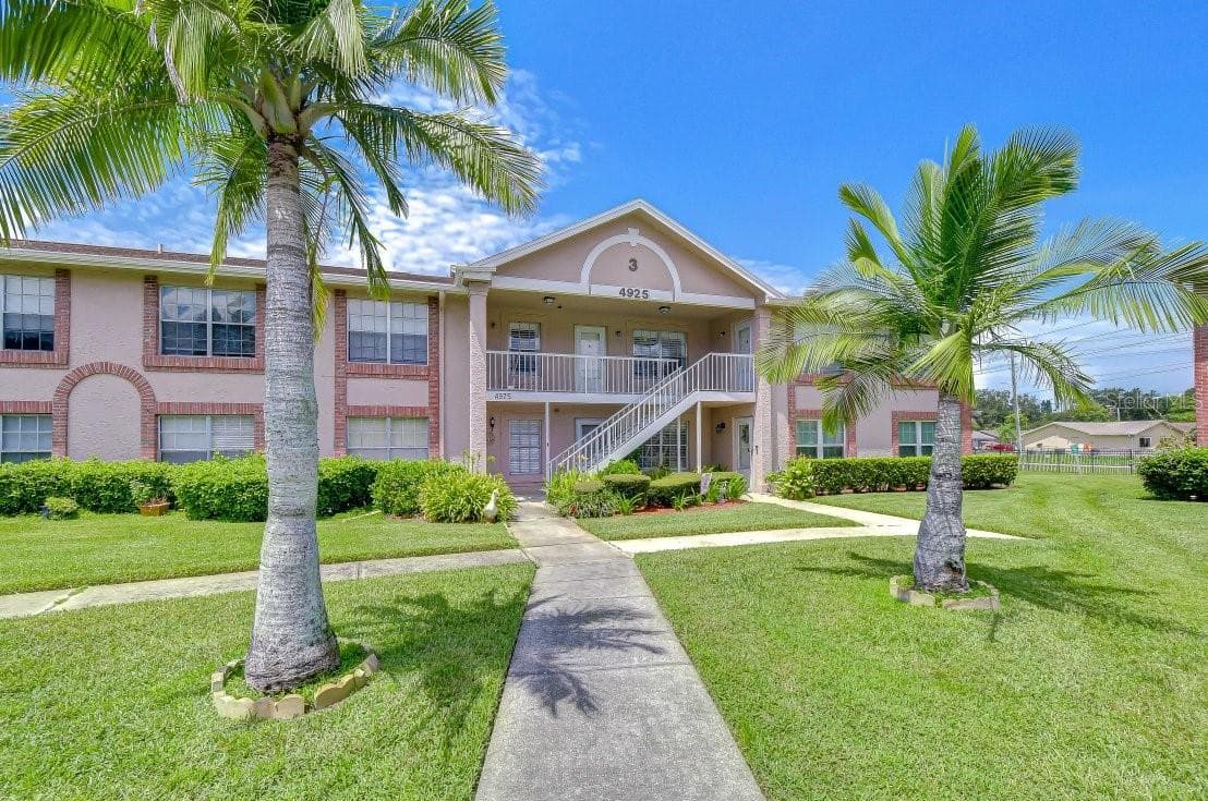4925 MYRTLE OAK DR #25