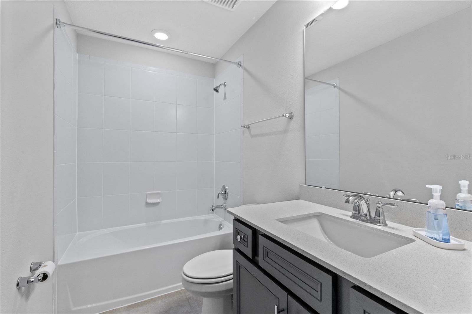 Full bath 2. - 14376 SAPELO BEACH DR, ORLANDO