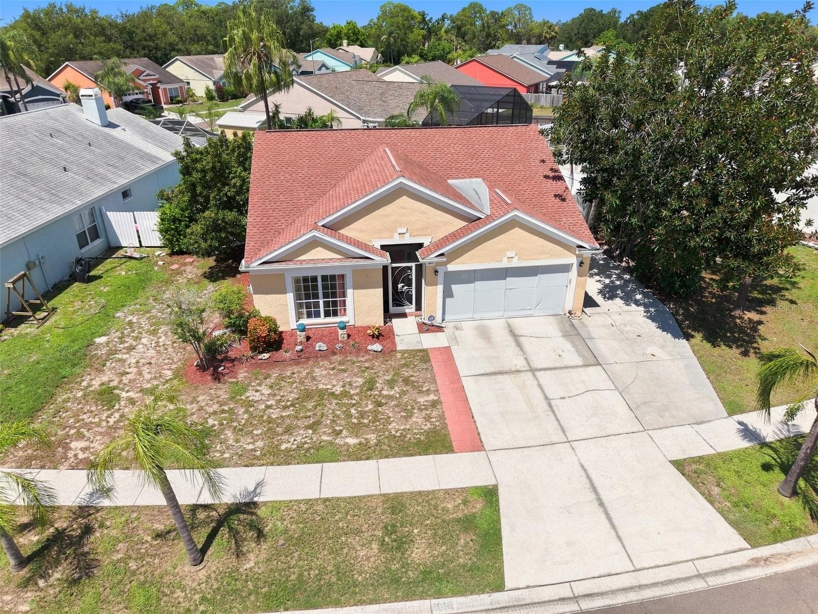 Single Family Residence at 207 LAKEWAY LN, APOLLO BEACH, photo 3 of 48