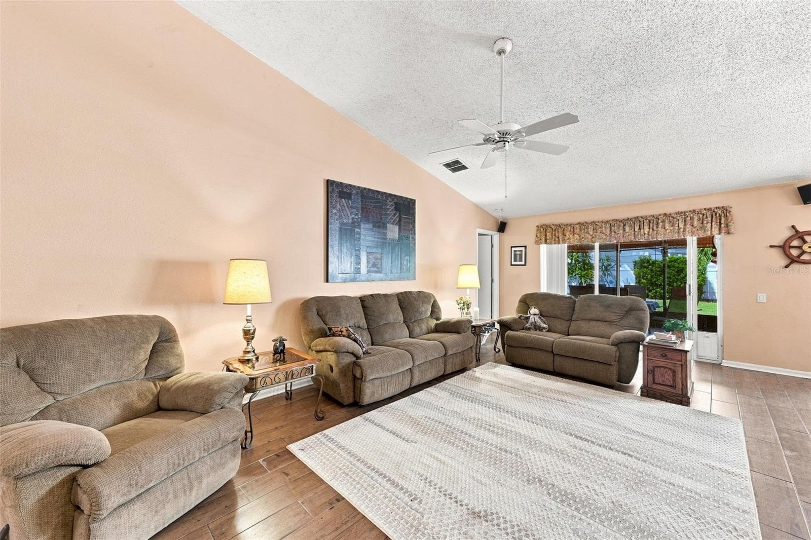 Single Family Residence at 207 LAKEWAY LN, APOLLO BEACH, photo 8 of 48