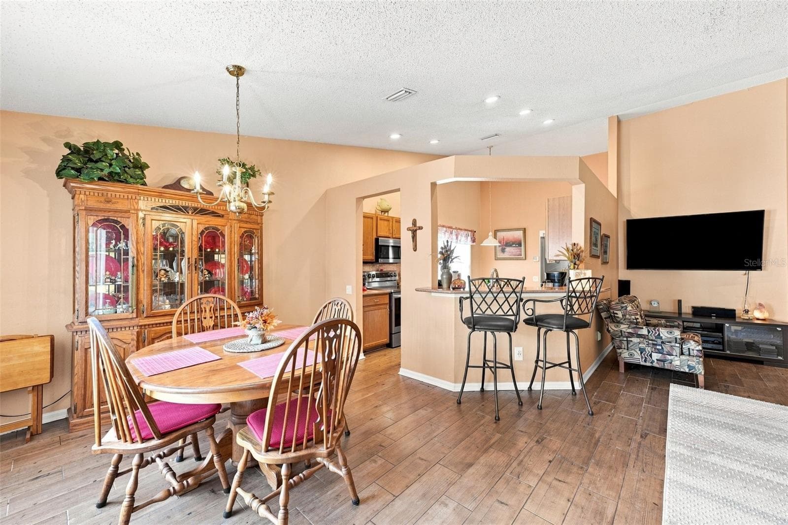 Single Family Residence at 207 LAKEWAY LN, APOLLO BEACH, photo 12 of 48