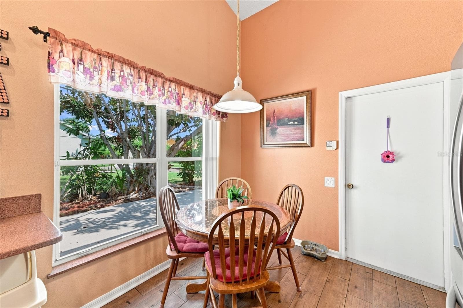 Single Family Residence at 207 LAKEWAY LN, APOLLO BEACH, photo 15 of 48