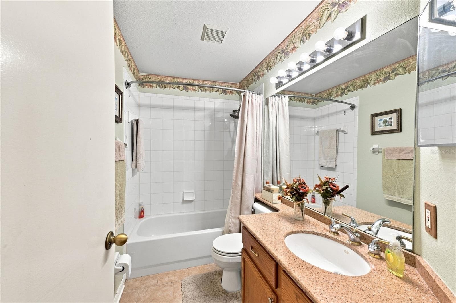 Single Family Residence at 207 LAKEWAY LN, APOLLO BEACH, photo 27 of 48